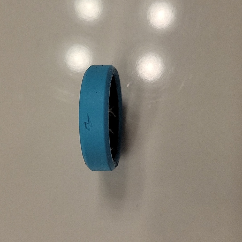 Like New Groove Life Ring (size 7)